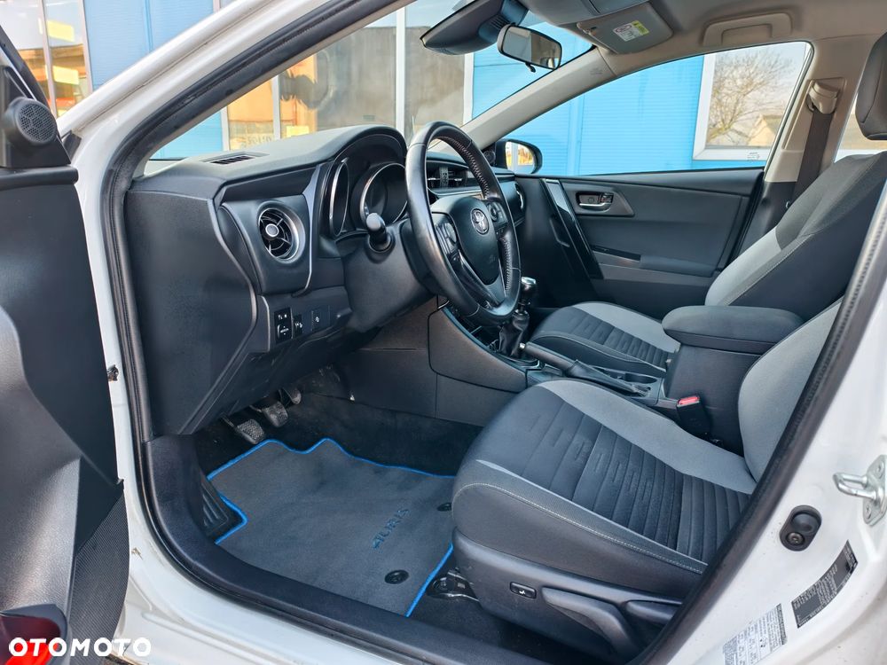 Toyota Auris 1.2 Turbo Edition-S - 10