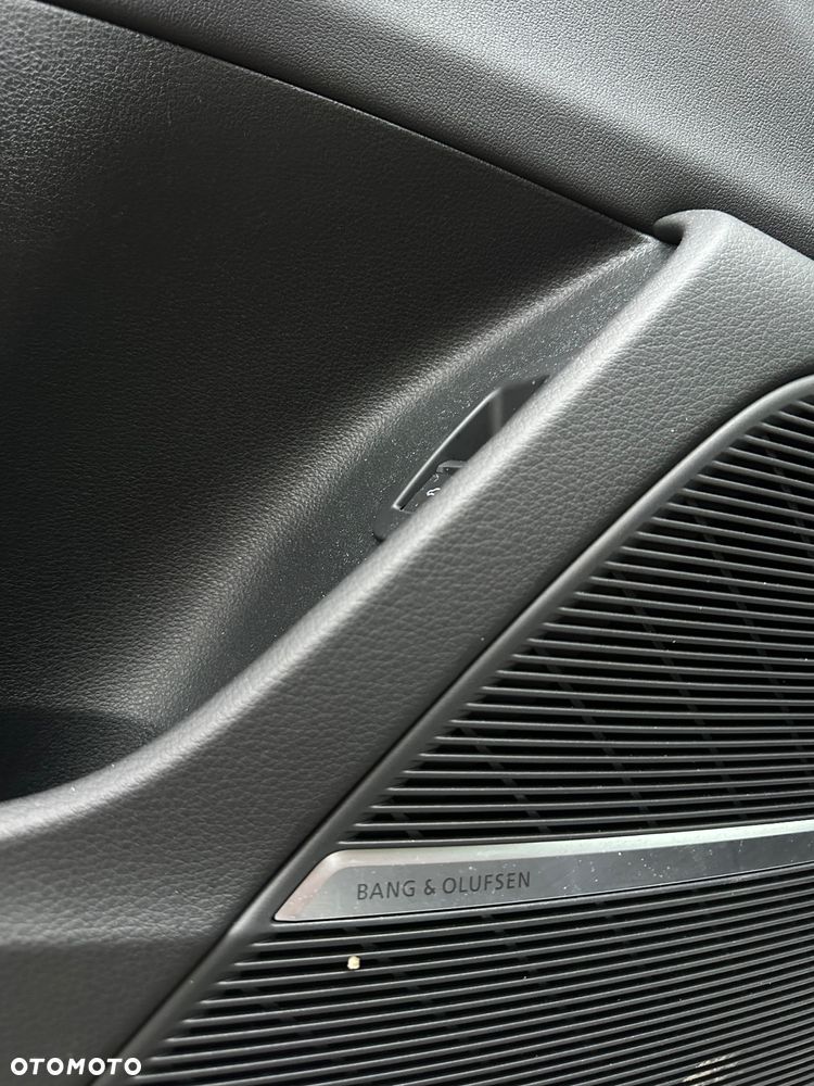 Audi Q8 55 TFSI quattro tiptronic - 13