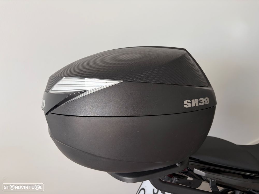 Kawasaki ER - 7