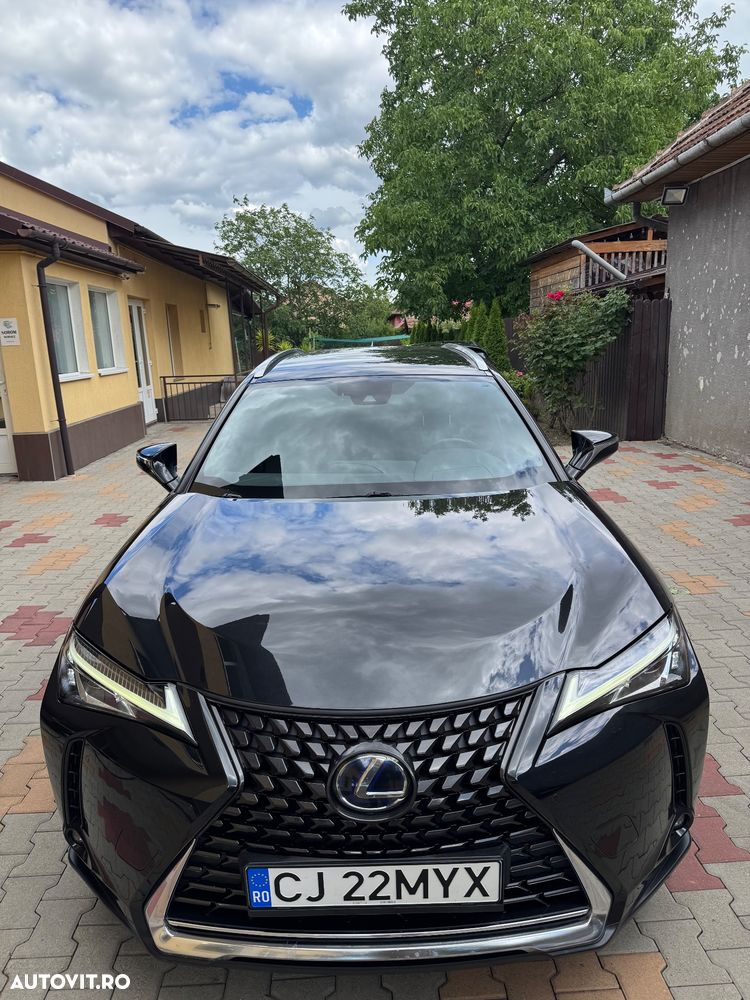 Lexus UX 250h Business Edition - 16