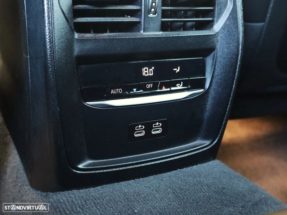 BMW 330 e Aut. M Sport - 43