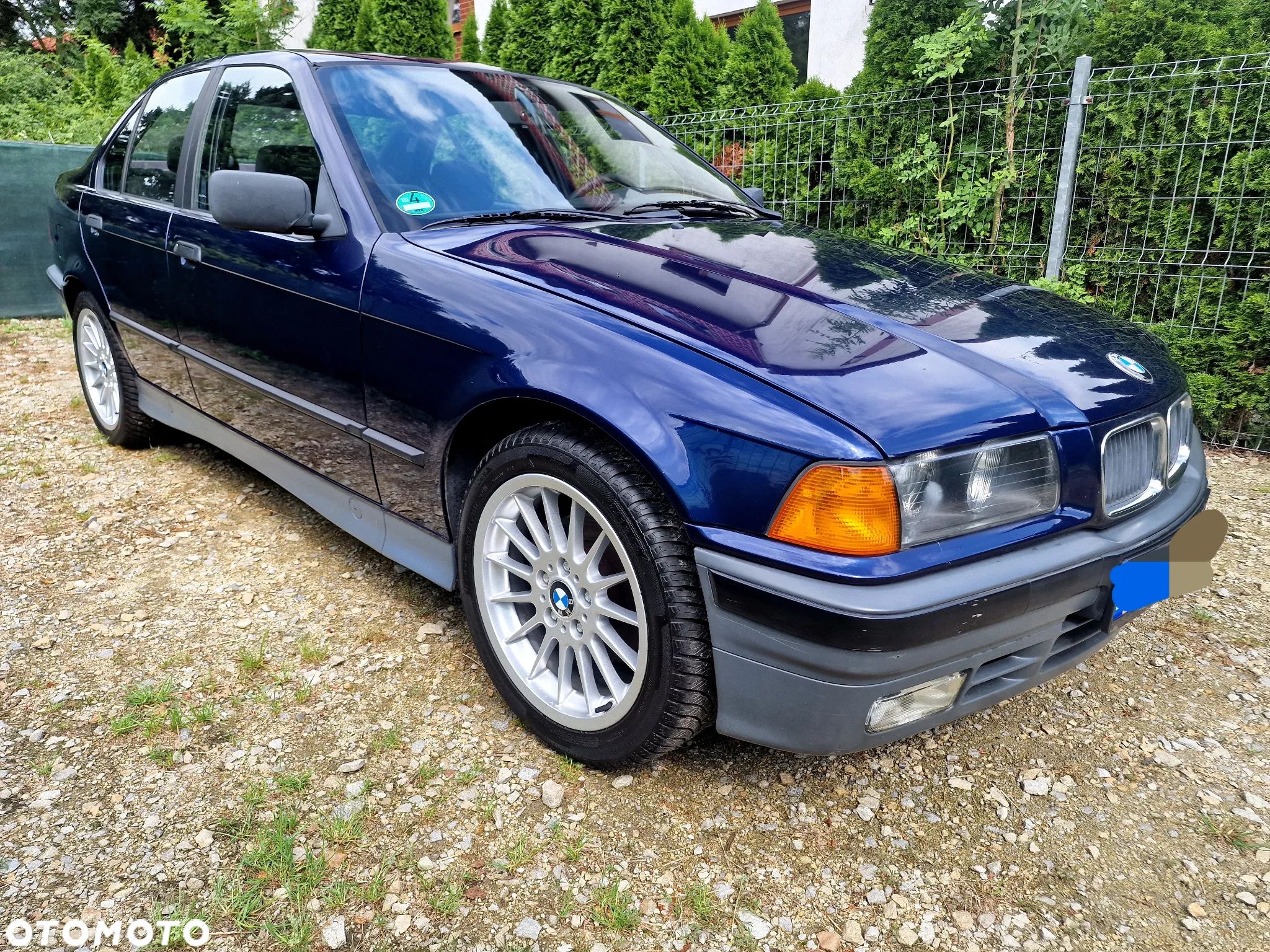 BMW Seria 3 318i - 1