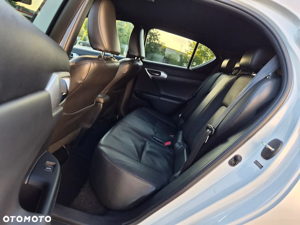 Lexus CT 200h F Sport - 13