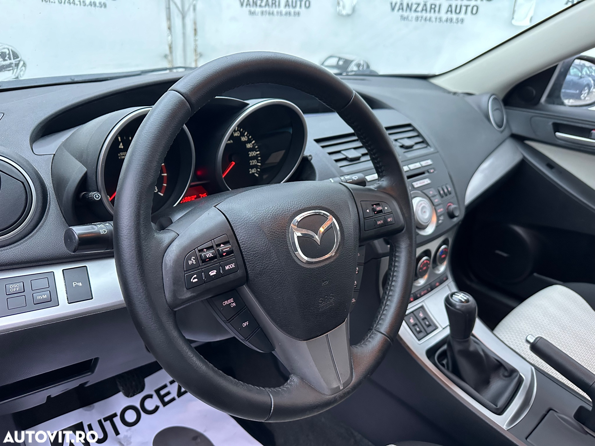 Mazda 3 1.6i TX - 36