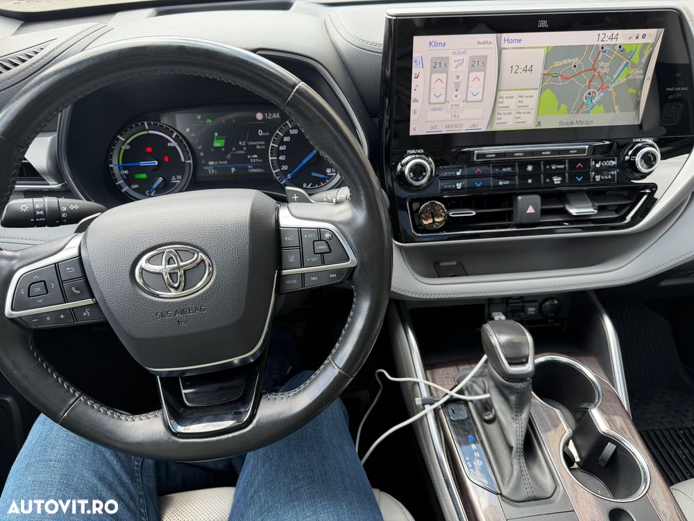 Toyota Highlander 2.5 L Dynamic Force 248CP Luxury Pearly - 9