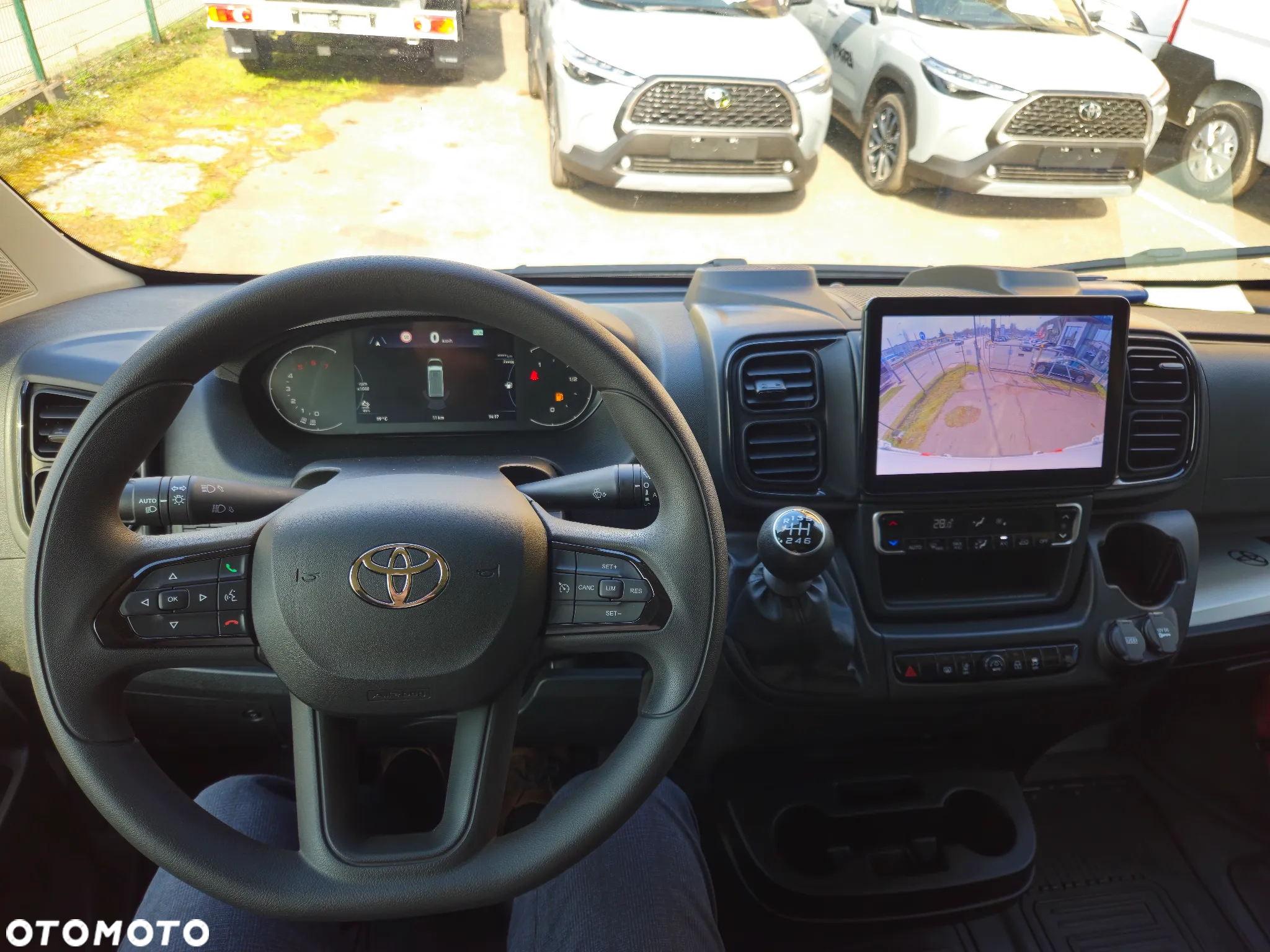 Toyota Proace Max - 17