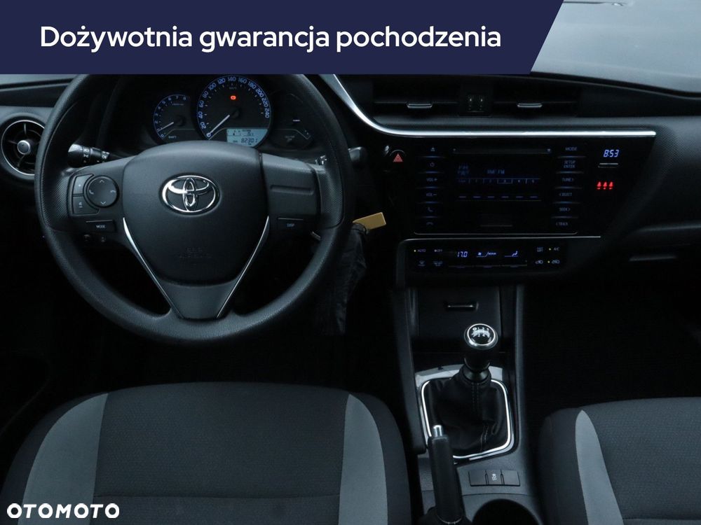 Toyota Auris - 9