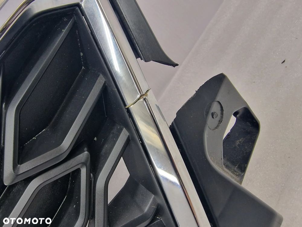 SEAT ARONA FR 6F9 17- ATRAPA / GRILL PRZEDNI PRZÓD , NR 6F9853654A , NR AUKCJI GR78 - 7