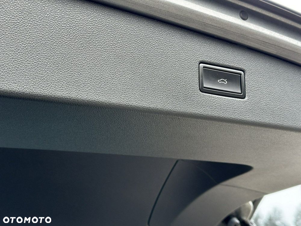 Volkswagen Tiguan 2.0 TDI SCR 4MOTION DSG Highline - 31