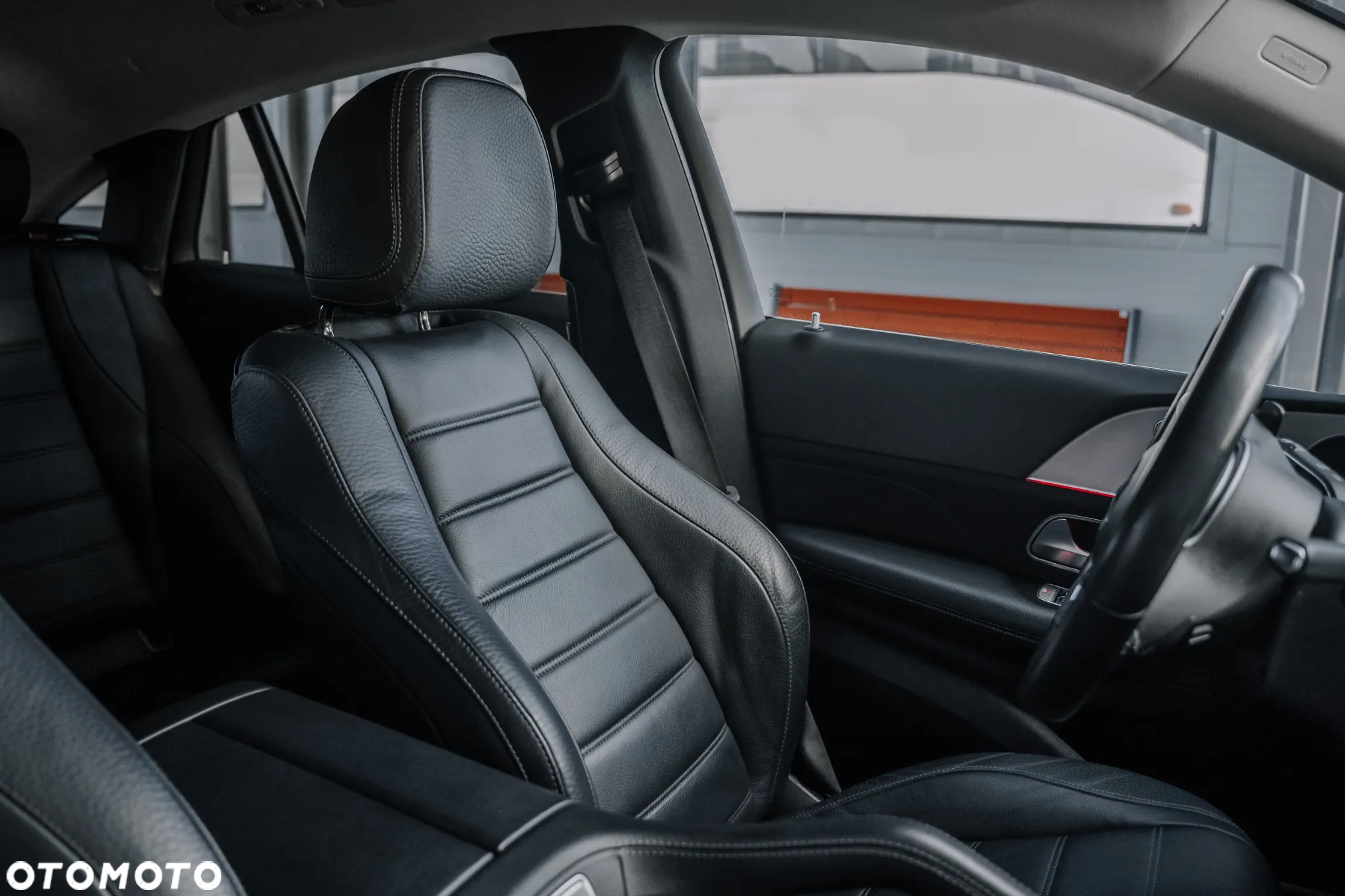 Mercedes-Benz GLE - 11