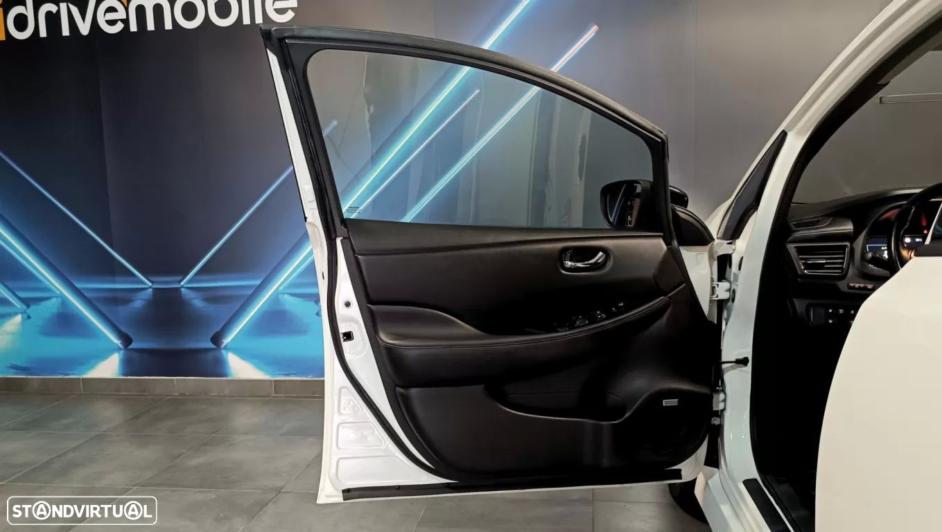 Nissan Leaf N-Connecta Full Led - 21