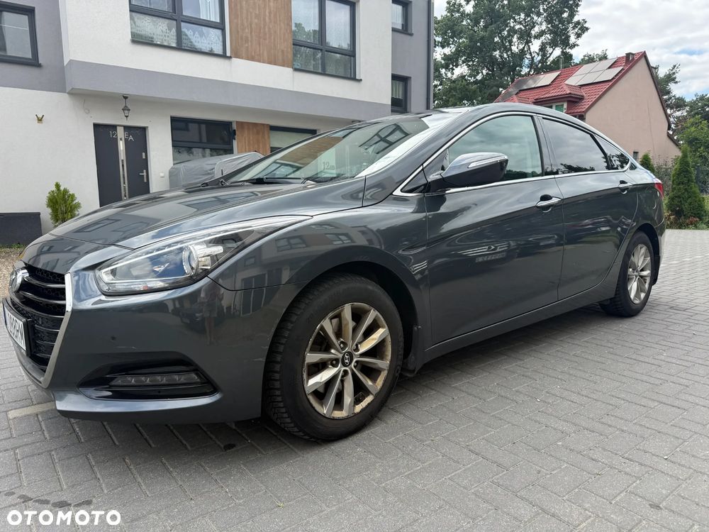 Hyundai i40 1.7 CRDi Classic DCT - 1
