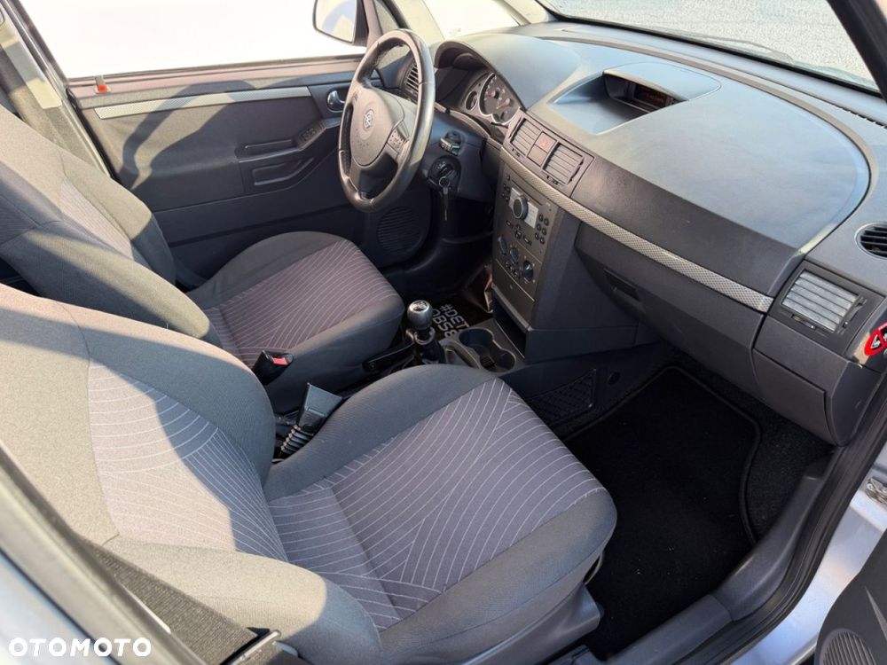 Opel Meriva - 11
