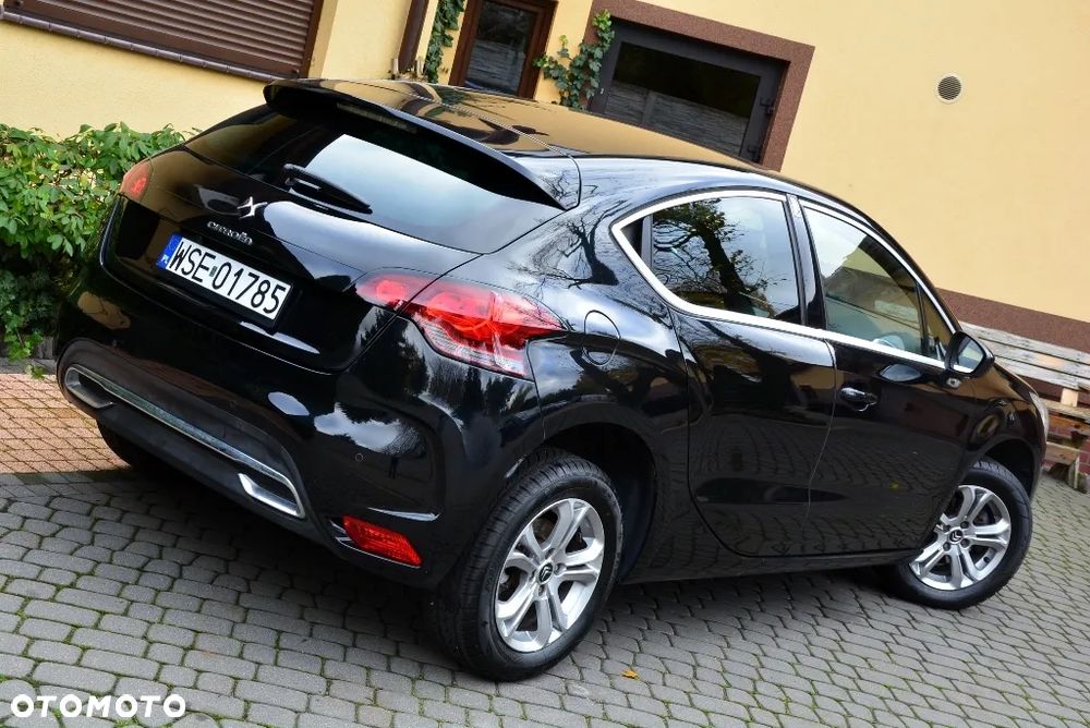 Citroën DS4 1.6 HDi SoChic - 23