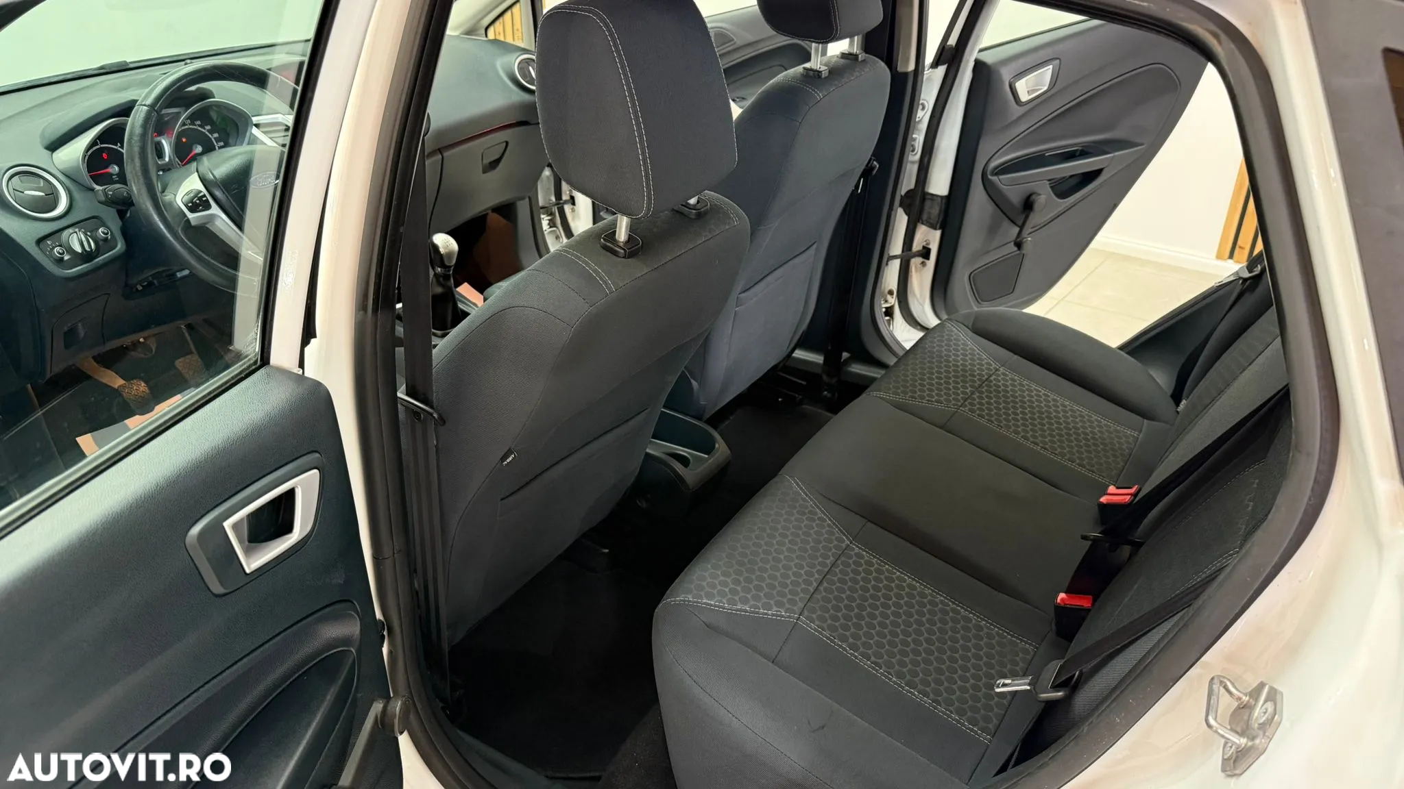 Ford Fiesta 1.6 TDCI Econetic Trend - 19