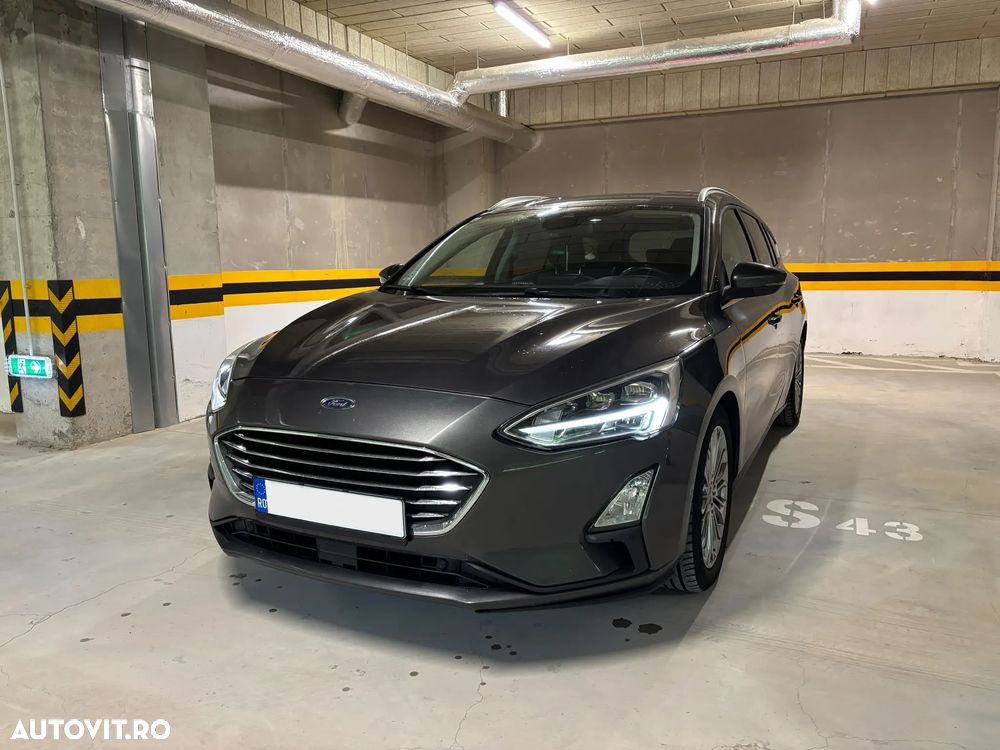 Ford Focus - 1