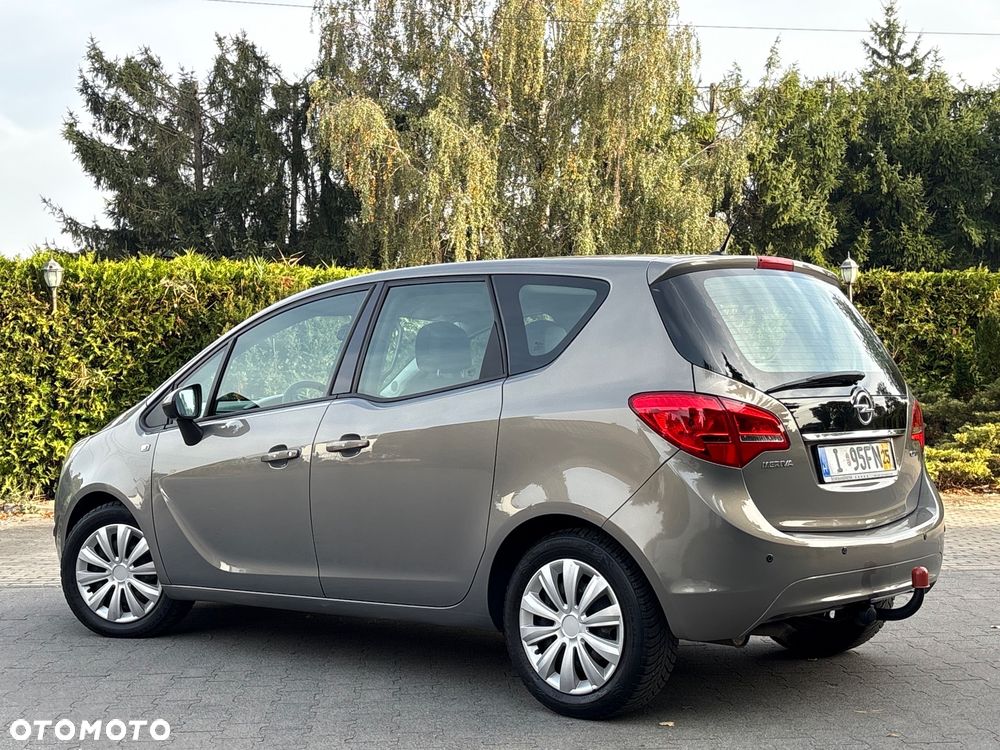 Opel Meriva - 12