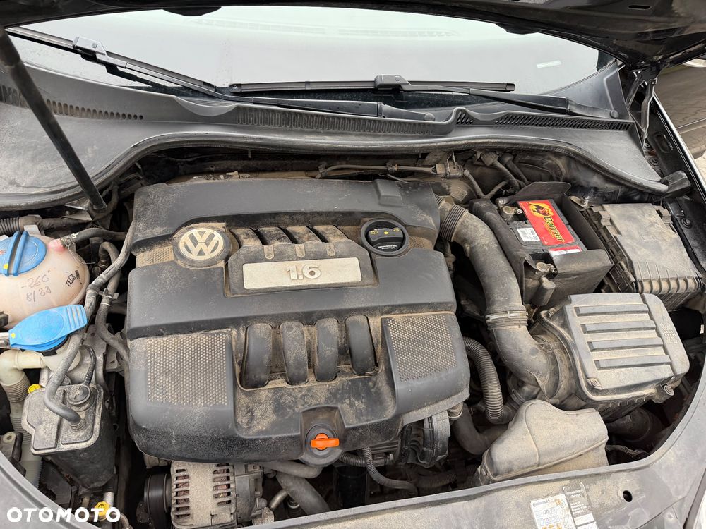 Volkswagen Golf 1.6 Tour - 6