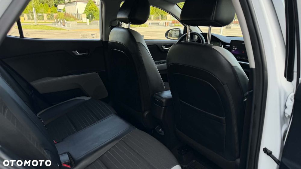 Kia Stonic 1.0 T-GDI Business Line DCT - 27