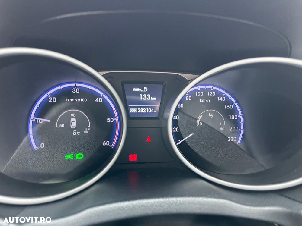 Hyundai ix35 2.0 CRDI High 4WD GLS Style HEAT+ - 8