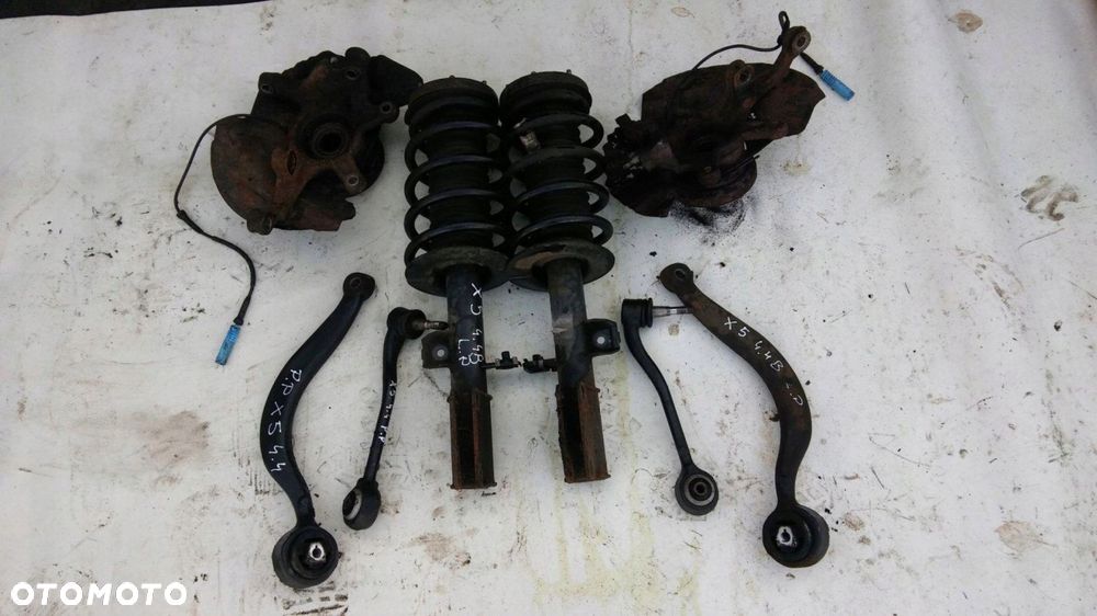 WAHACZ MCPERSON ZWROTNICA NOGA BMW X5 E53 LEWA - 1