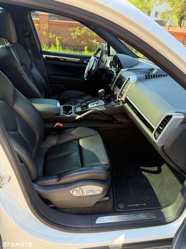 Porsche Cayenne Platinum Edition - 8