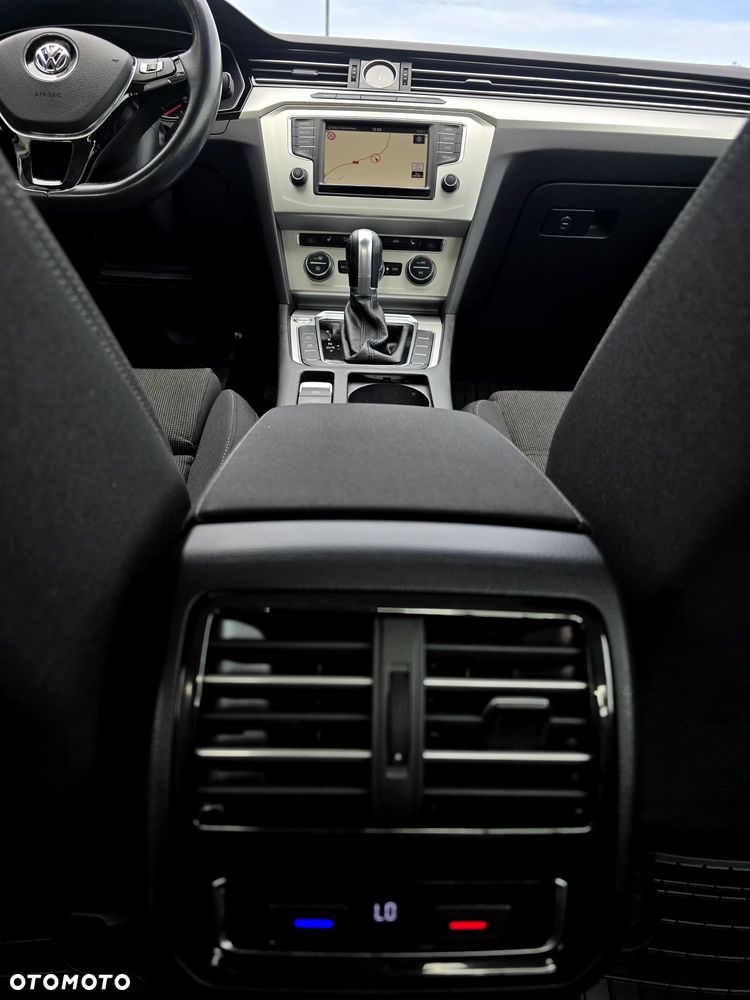 Volkswagen Passat 1.8 TSI BMT Highline DSG - 37