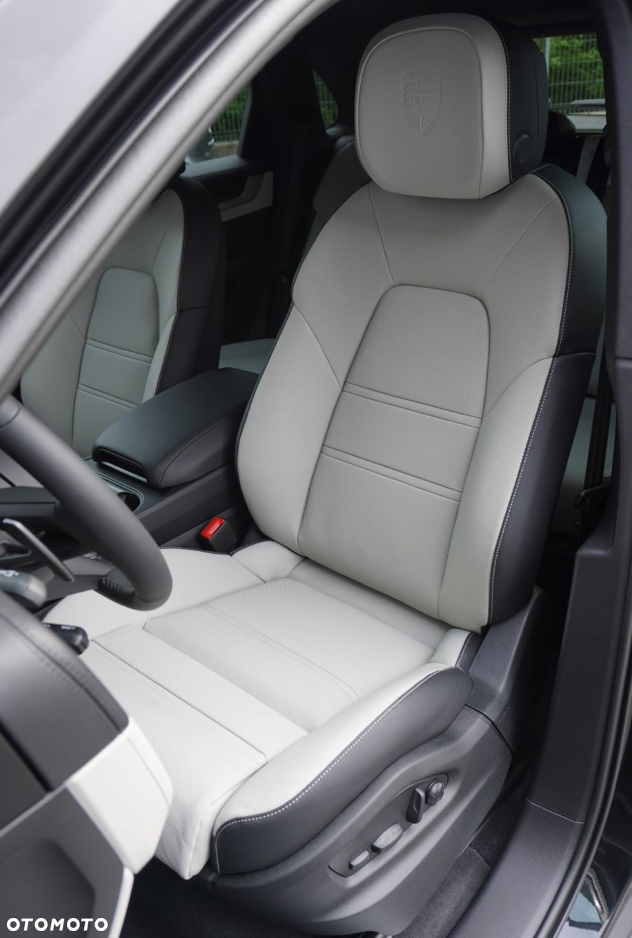 Porsche Cayenne S - 11