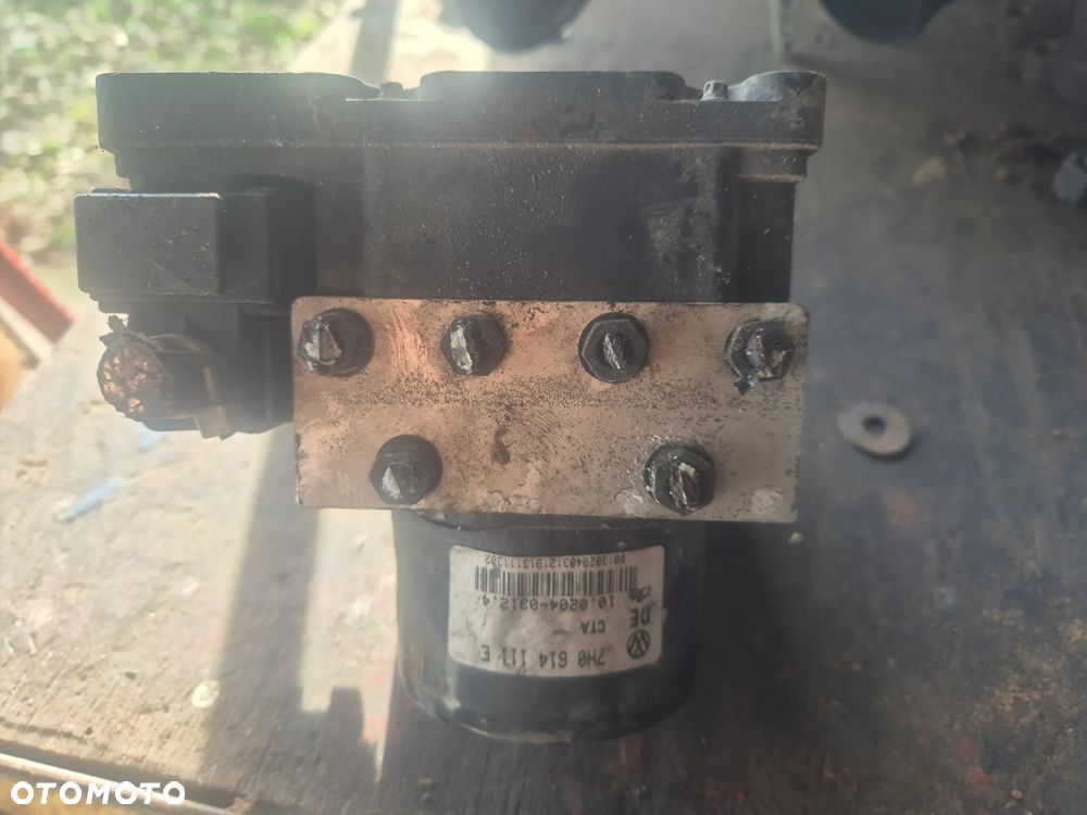 POMPA ABS VW T5 7H0907379H - 2