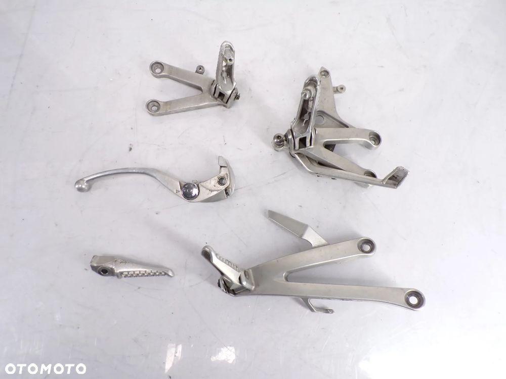 Set podnóżek  CBR 600 RR mocowanie - 3