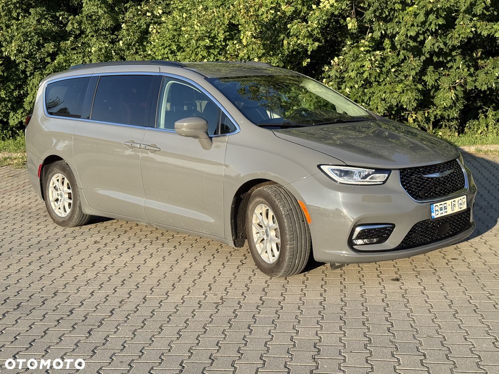 Chrysler Pacifica - 5