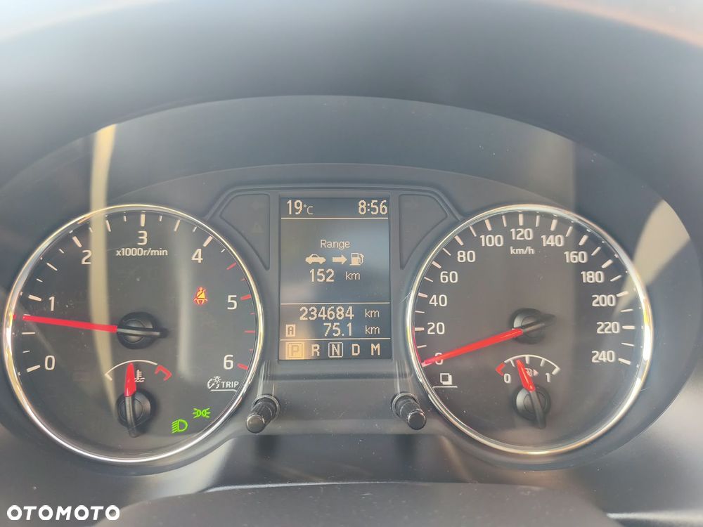 Nissan X-Trail - 15