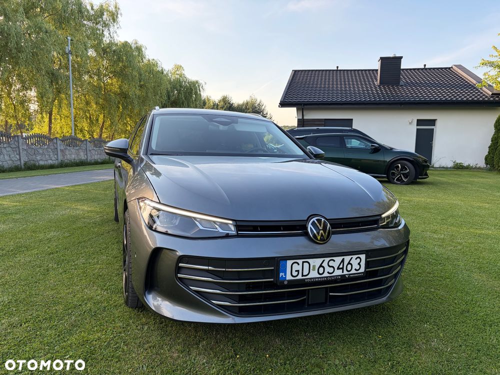 Volkswagen Passat - 2