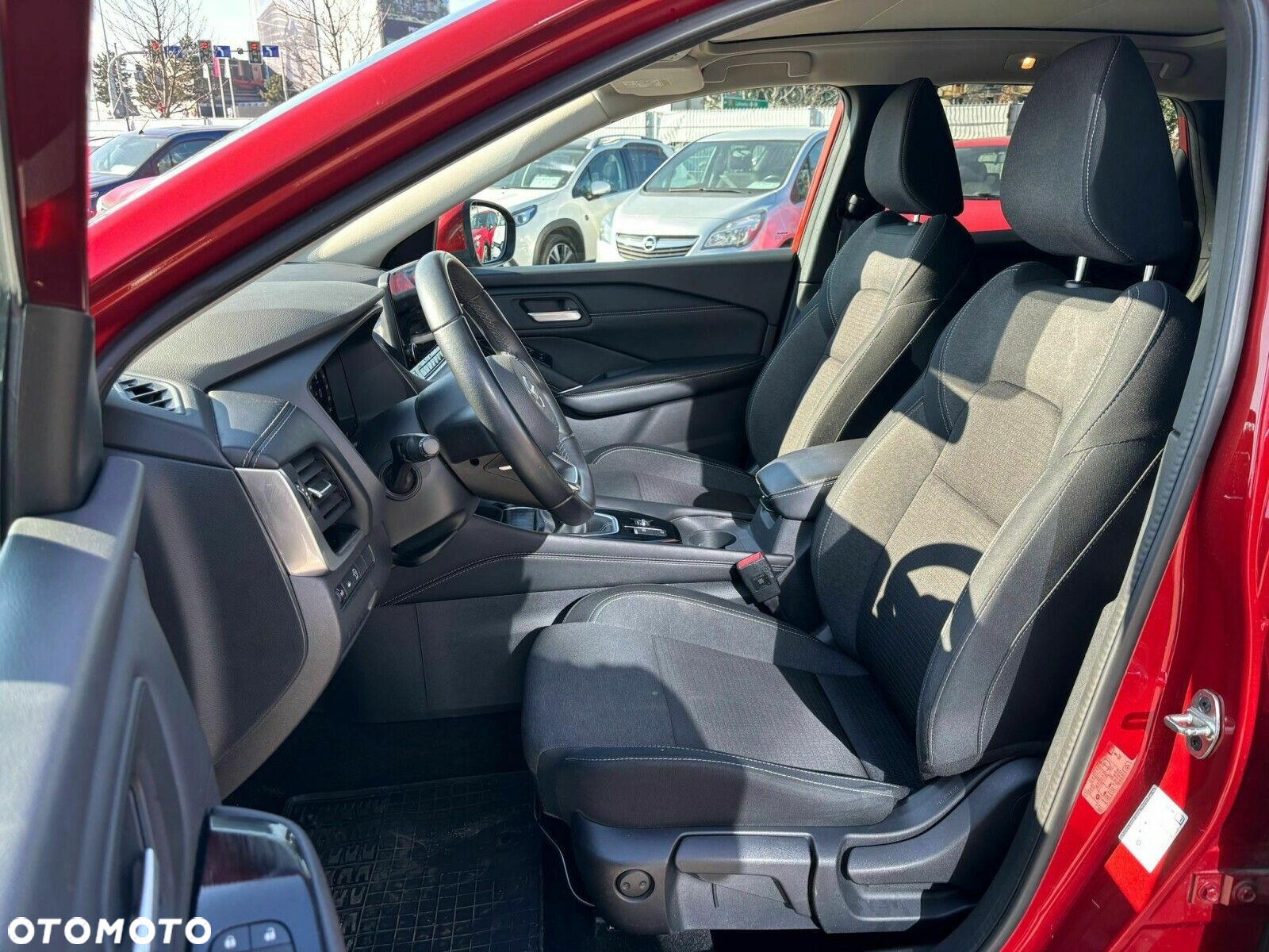 Nissan Qashqai - 12