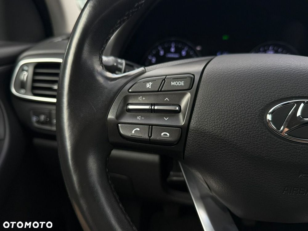 Hyundai i30 1.5 DPI Classic + - 18