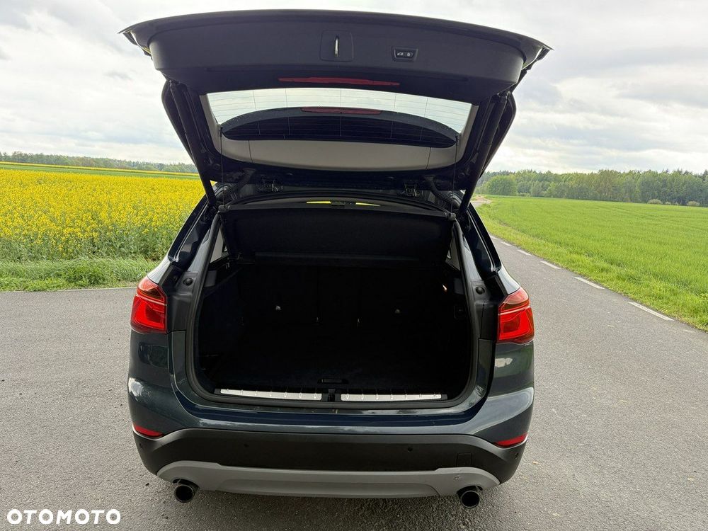 BMW X1 xDrive20i Advantage - 31