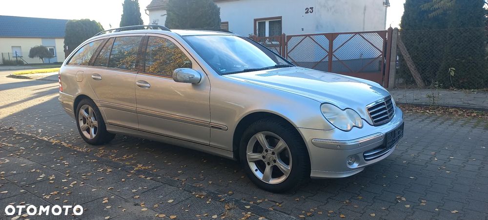 Mercedes-Benz Klasa C 180 T Kompressor Avantgarde - 3