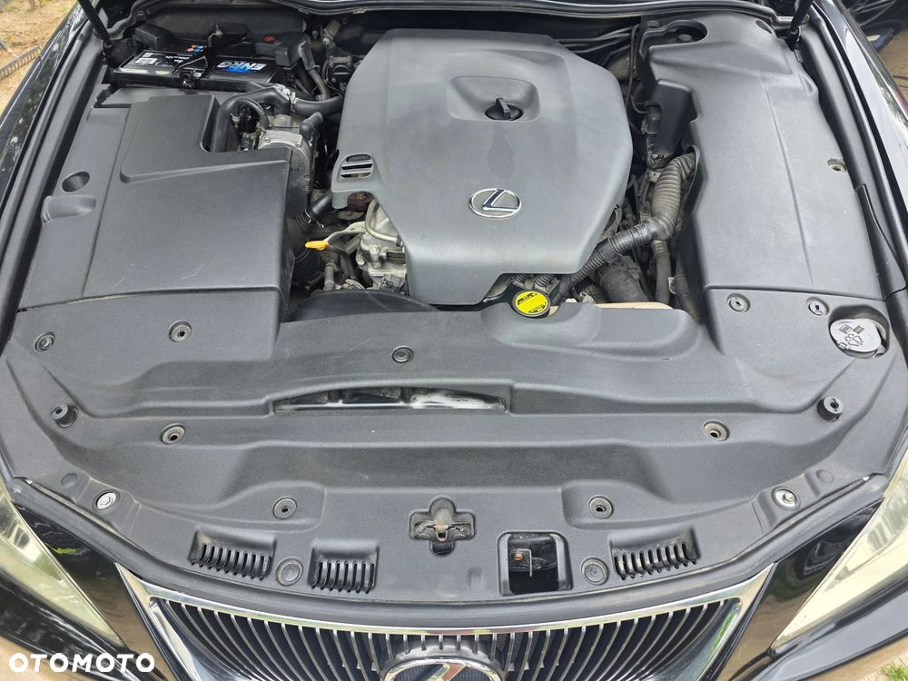 Lexus IS 220 D Prestige - 11