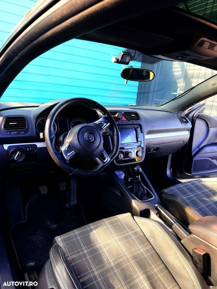 Volkswagen Scirocco - 11
