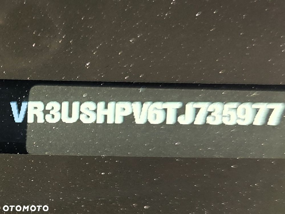 Peugeot 2008 1.2T Edition S&S - 23