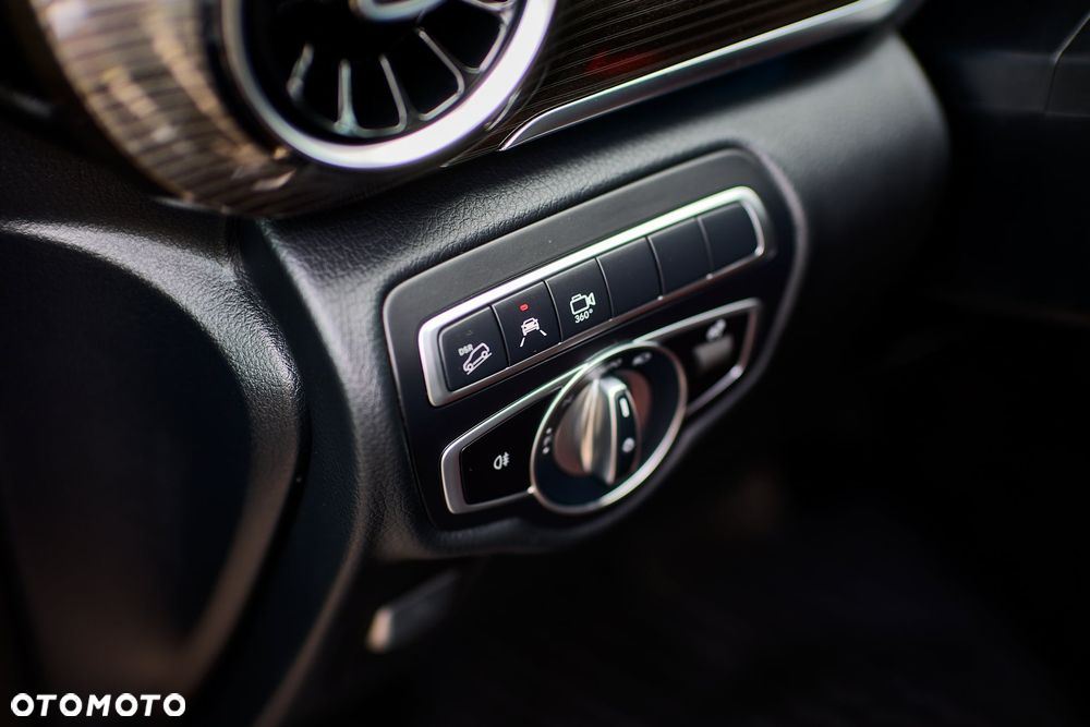 Mercedes-Benz Klasa V 300 d 4-Matic 9G-Tronic (ekstra d³) - 15
