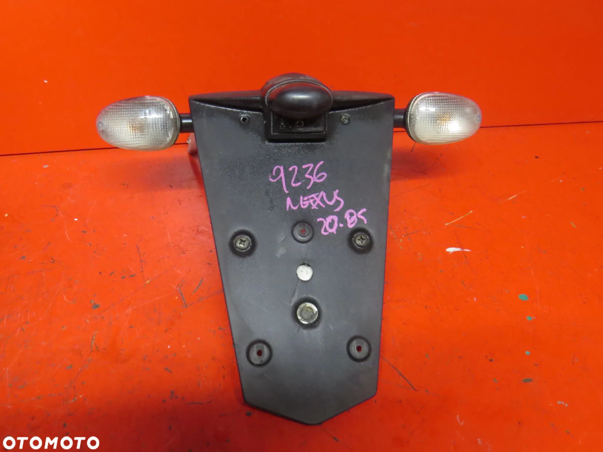 GILERA NEXUS 500 NEXUS500 2012 chlapacz błotnik nadkole kierunkowskazy - 1
