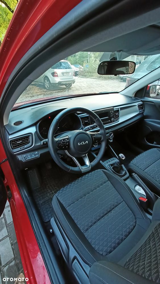 Kia Rio 2023 photo 3