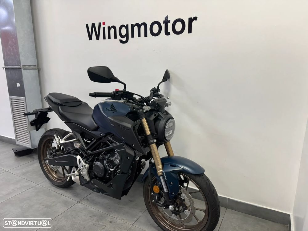 Honda CB 125 R - 3