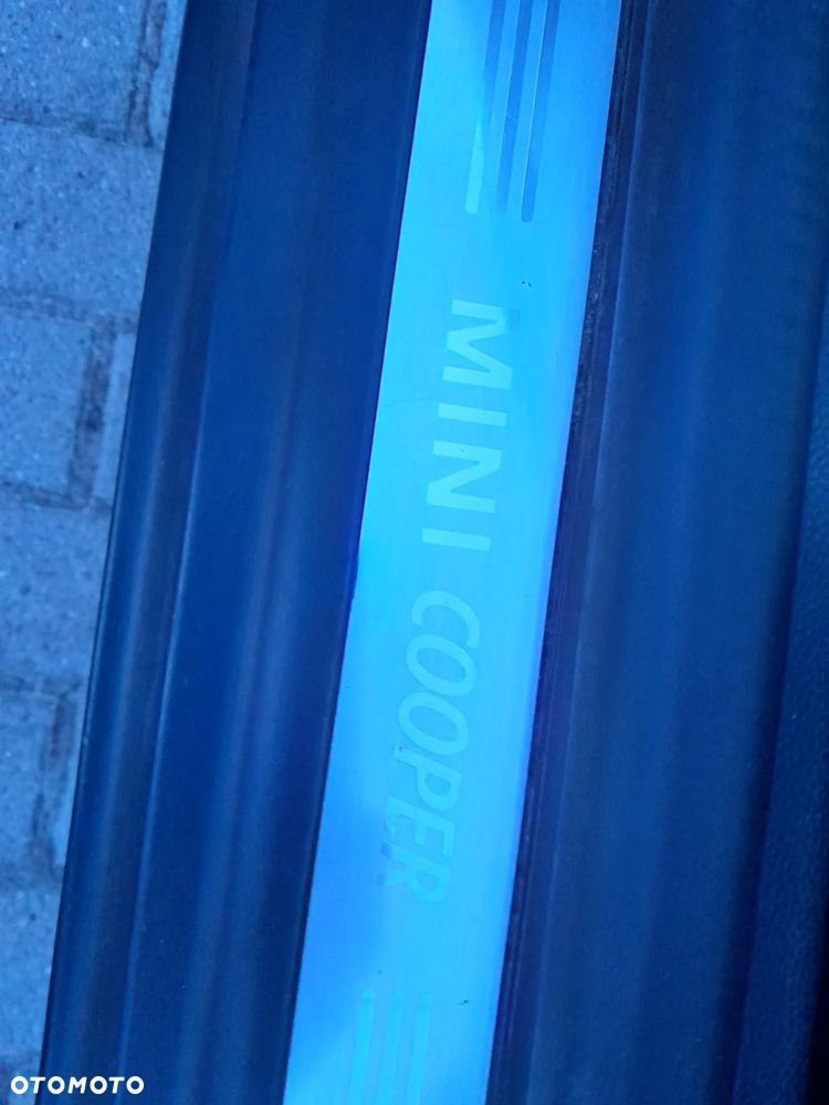 MINI Cooper 50 Camden - 26