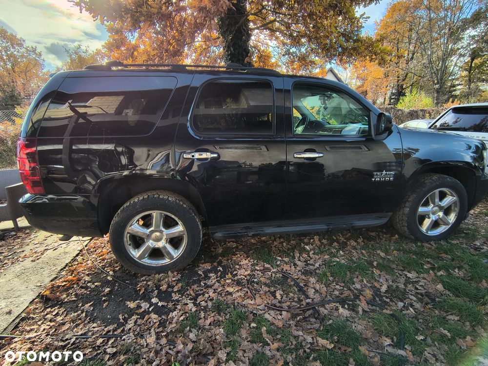 Chevrolet Tahoe - 12