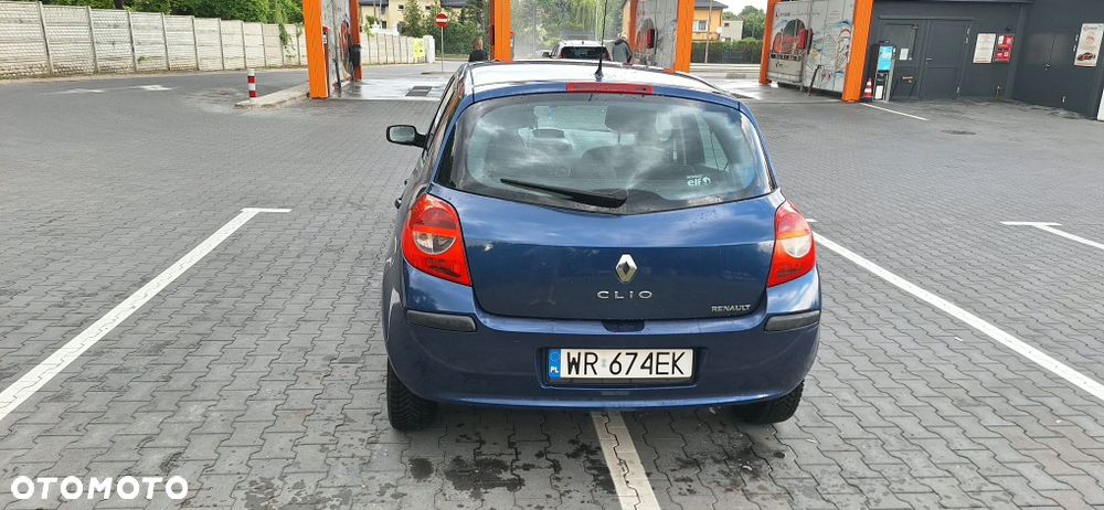 Renault Clio - 6