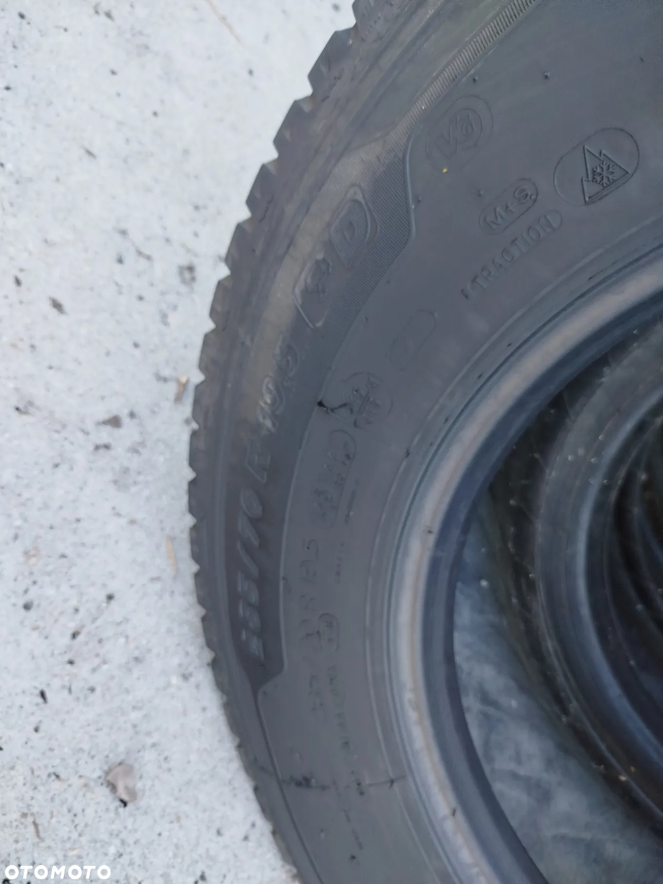 285/70R19.5 146L Michelin X Multi D 4x85% bieżnika - 13