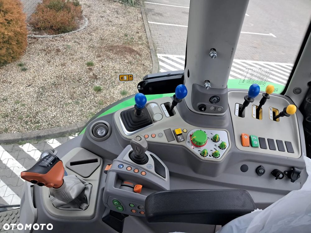 Deutz-Fahr 6215 - 12