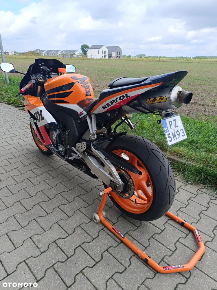 Honda CBR - 7